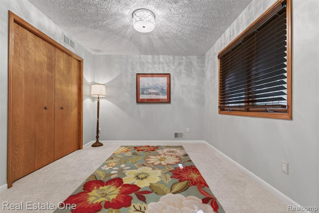 6586 Scenic Pines Court, 43, Clarkston, MI — Photo 41
