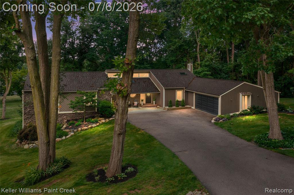 7148 Deerhill Drive, Clarkston, MI