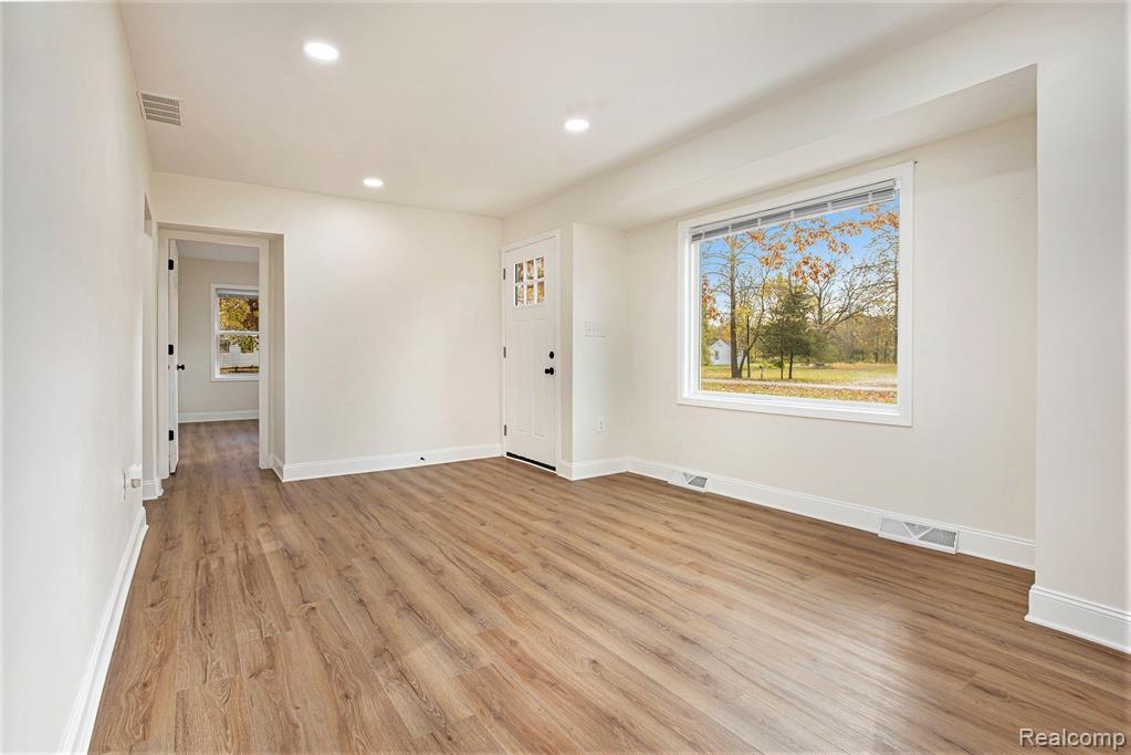 44260 Clay Road, Belleville, MI 48111 — Photo 4