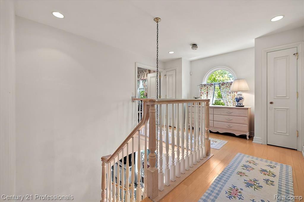 40205 Ashland Drive, Sterling Heights, MI 48313 — Photo 32