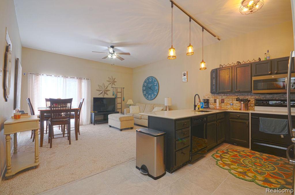 7968 Divot Drive E, 5, Waterford, MI 48327 — Photo 14