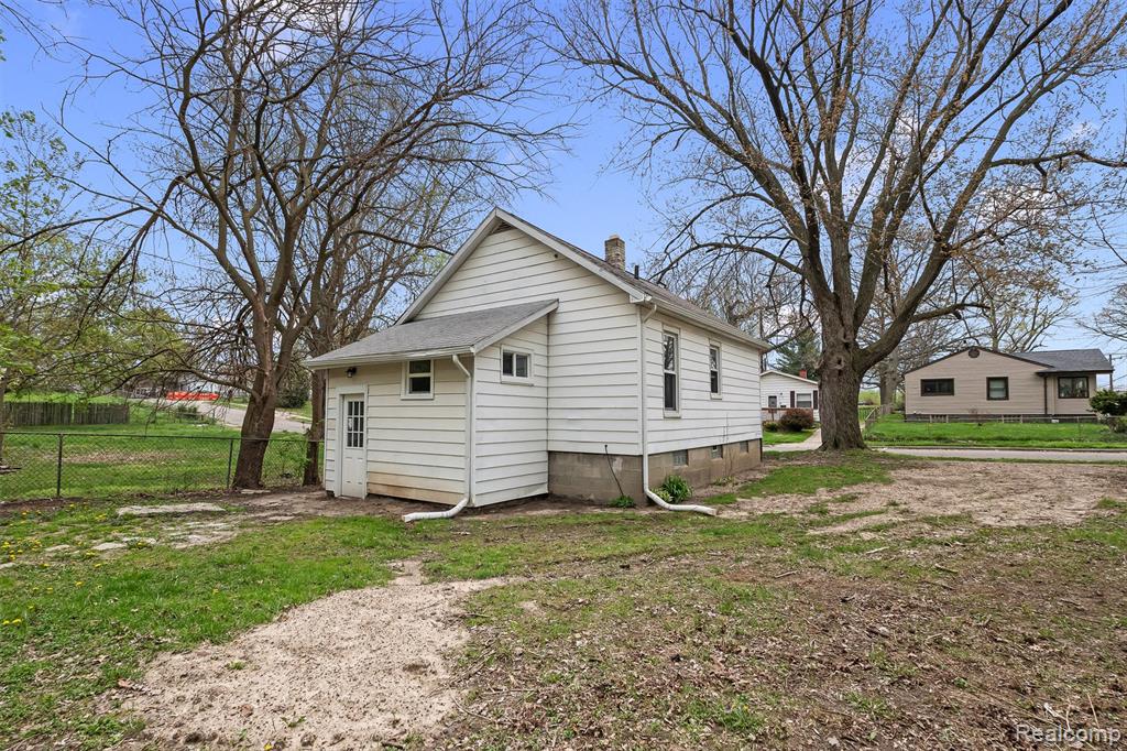 76 N Merrimac Street, Pontiac, MI 48340 — Photo 17