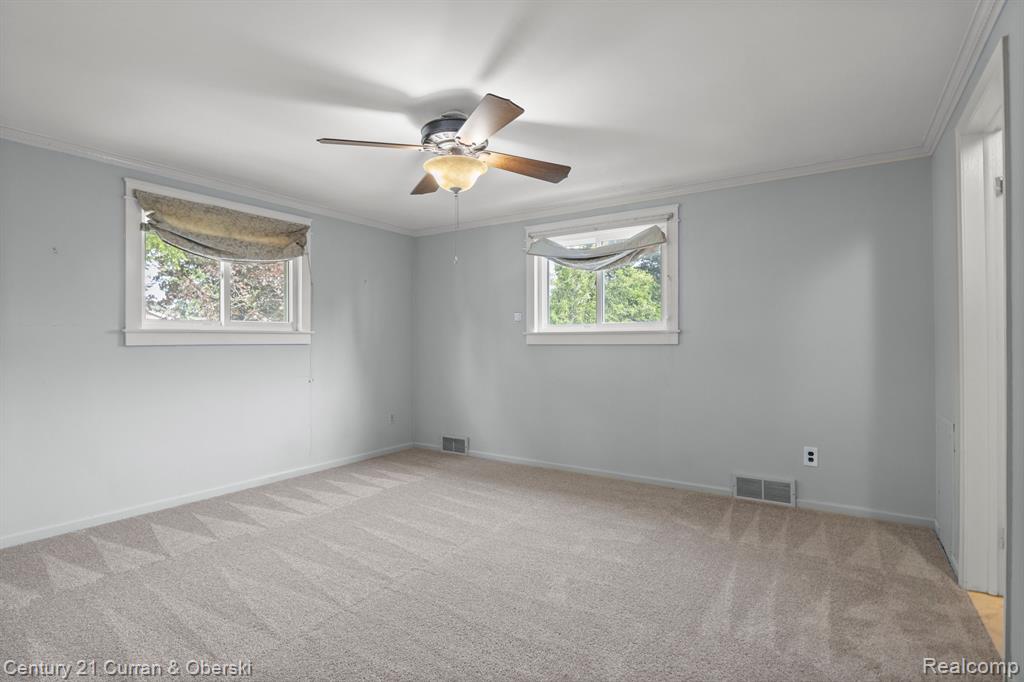 917 N MELBORN Street, Dearborn, MI 48128 — Photo 29