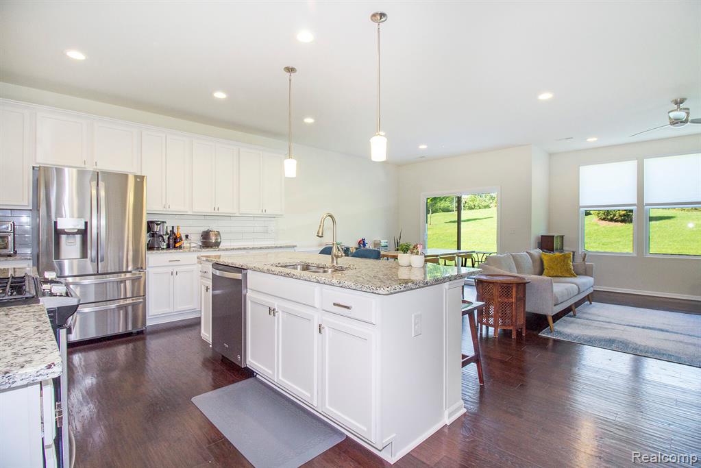 24727 IVY LANE, Novi, MI — Photo 6