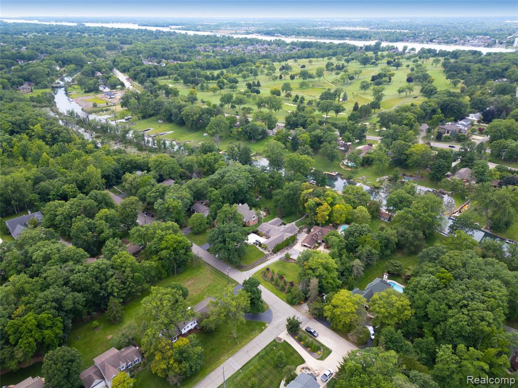 8695 Stout Avenue, Grosse Ile, MI 48138 — Photo 57
