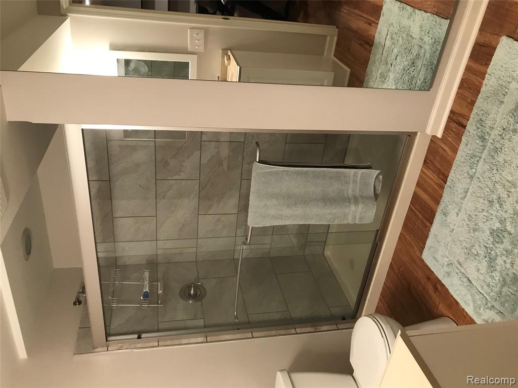 420 James Circle, Royal Oak, MI 48067 — Photo 16