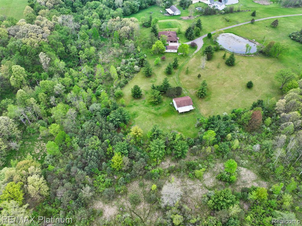 VL Faussett, Fenton, MI 48430 — Photo 7
