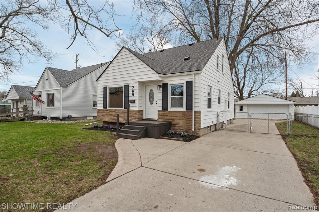 769 Coolidge Avenue, Clawson, MI — Photo 2
