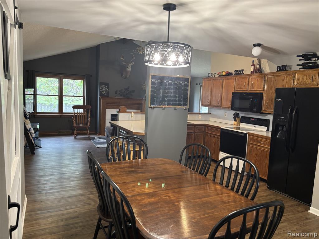5407 Newcastle Drive SE, Kentwood, MI 49508 — Photo 3