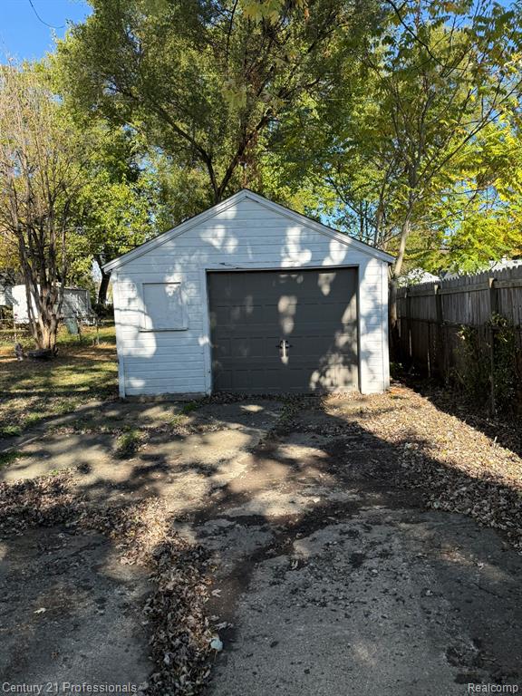 7251 Yacht Avenue, Warren, MI 48091 — Photo 14