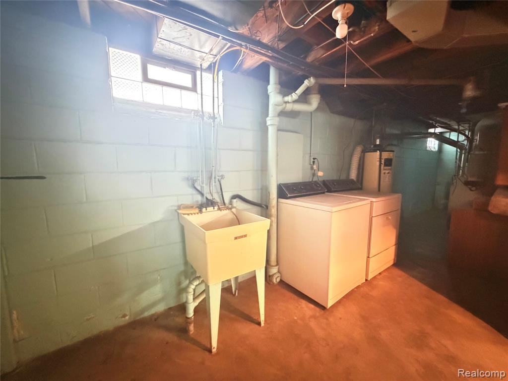 7041 Yinger Avenue, Dearborn, MI 48126 — Photo 30