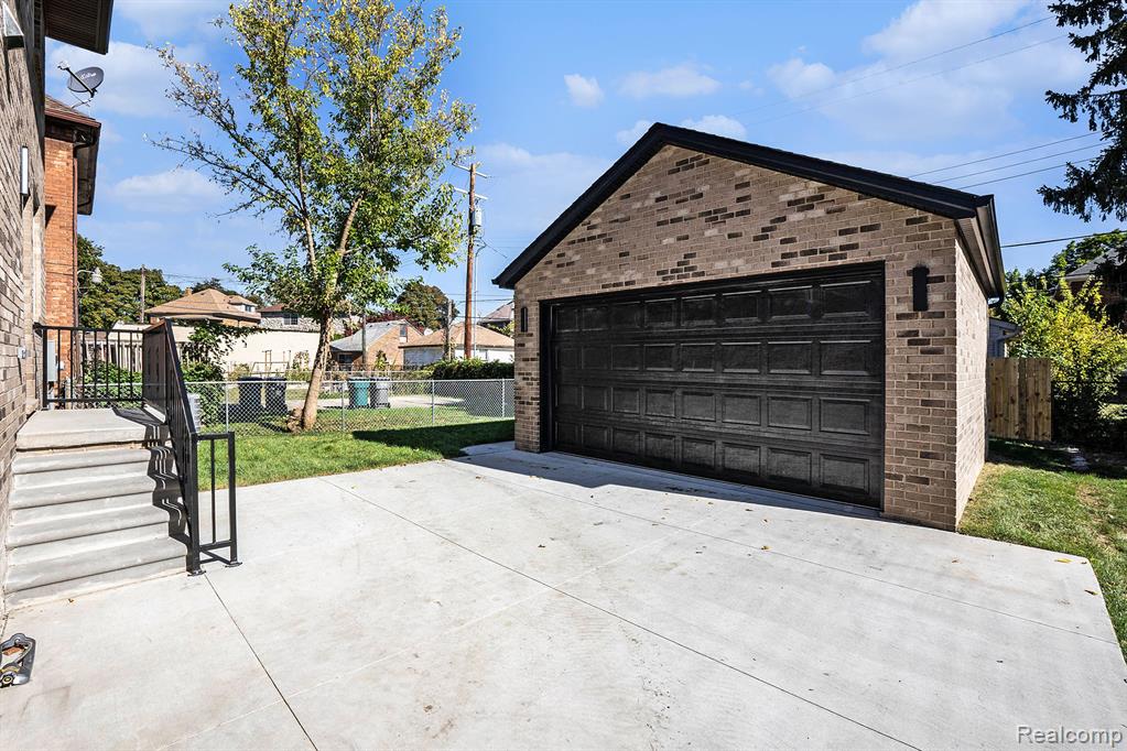 7634 Pinehurst Street, Dearborn, MI 48126 — Photo 25