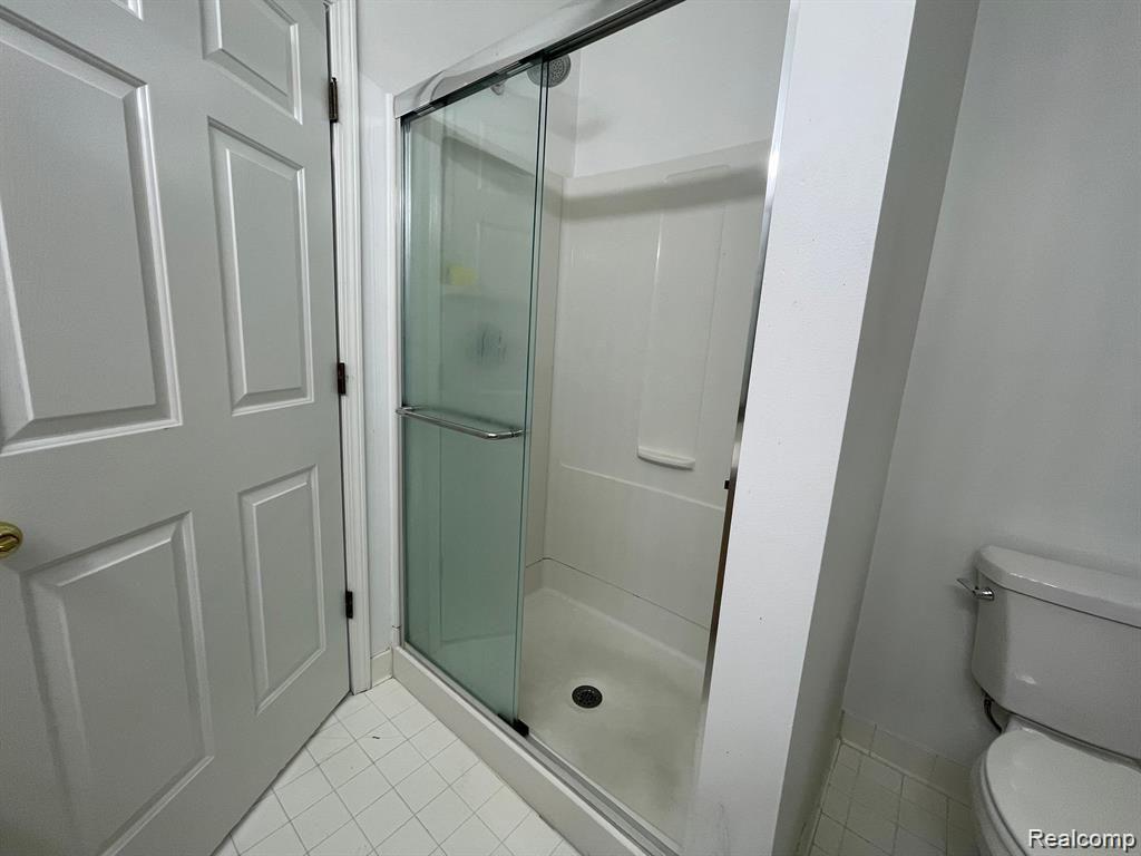 43270 PENDLETON Circle, Sterling Heights, MI 48313 — Photo 19