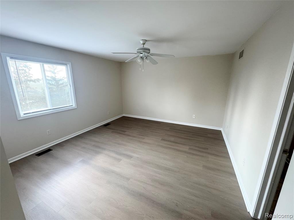8147 Fox Tail Court, Ypsilanti, MI 48197 — Photo 13