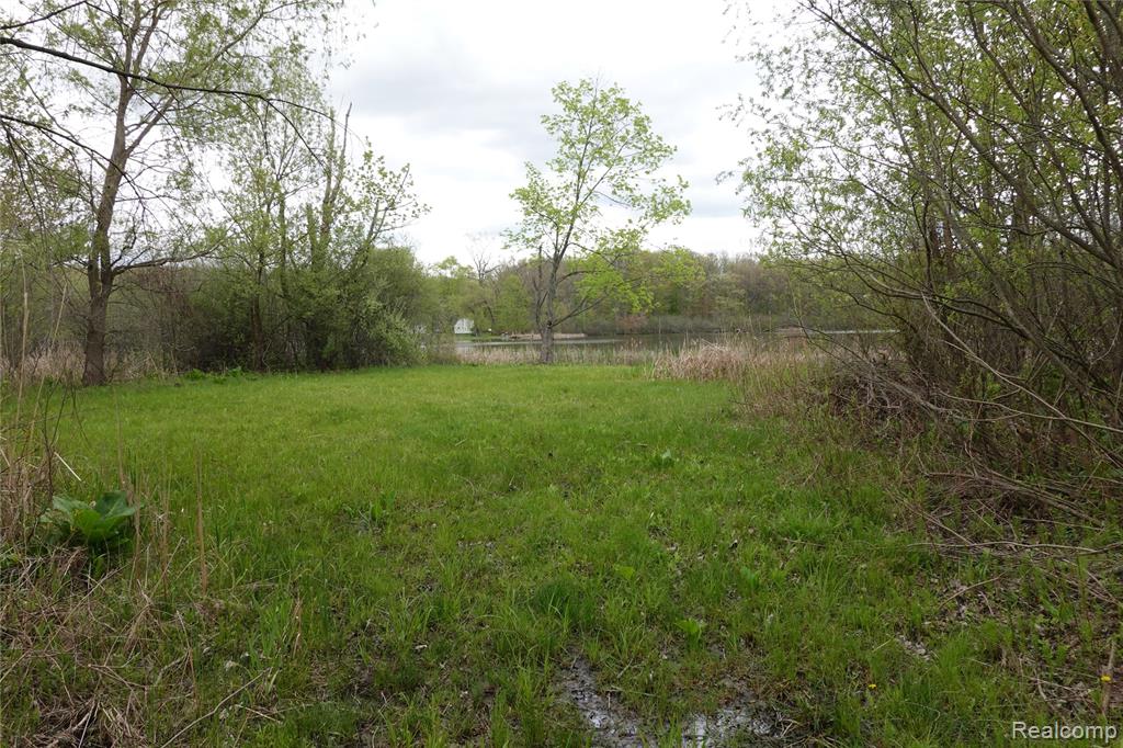454 East Road, Holly, MI 48442 — Photo 7