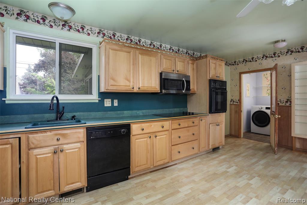43146 Penny Drive, Sterling Heights, MI 48314 — Photo 7