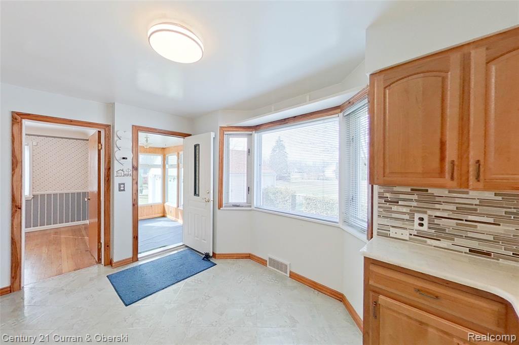 688 New Hampshire Avenue, Marysville, MI 48040 — Photo 21