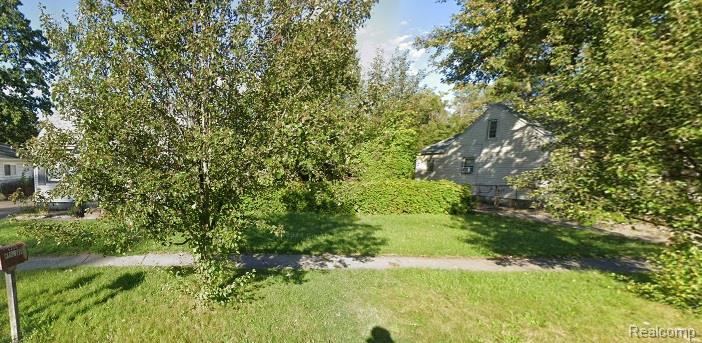 Vacant Cardwell, Westland, MI — Photo 2