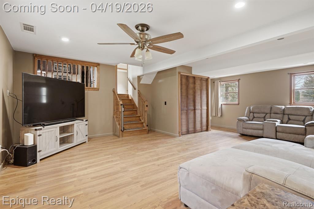 8269 Morrish Road, Flushing, MI 48433 — Photo 12