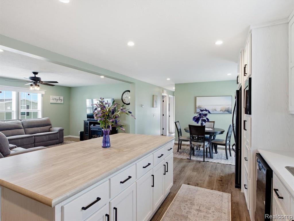 287 Rosebud Court, Port Huron, MI 48060 — Photo 11