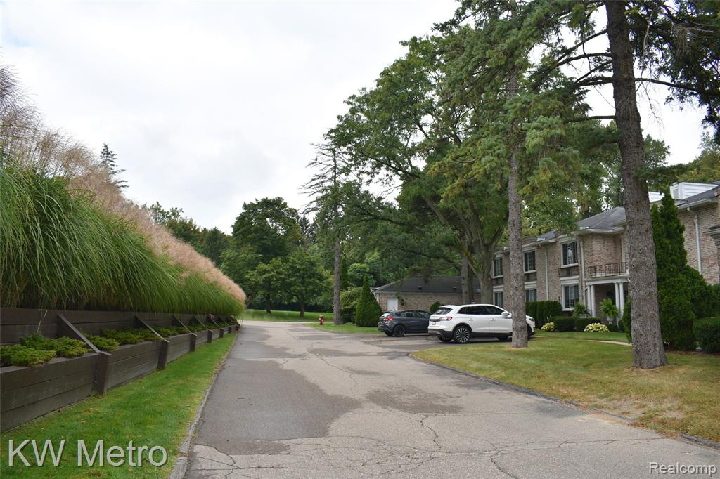 40750 Woodward Avenue, 30, Bloomfield Hills, MI 48304 — Photo 27