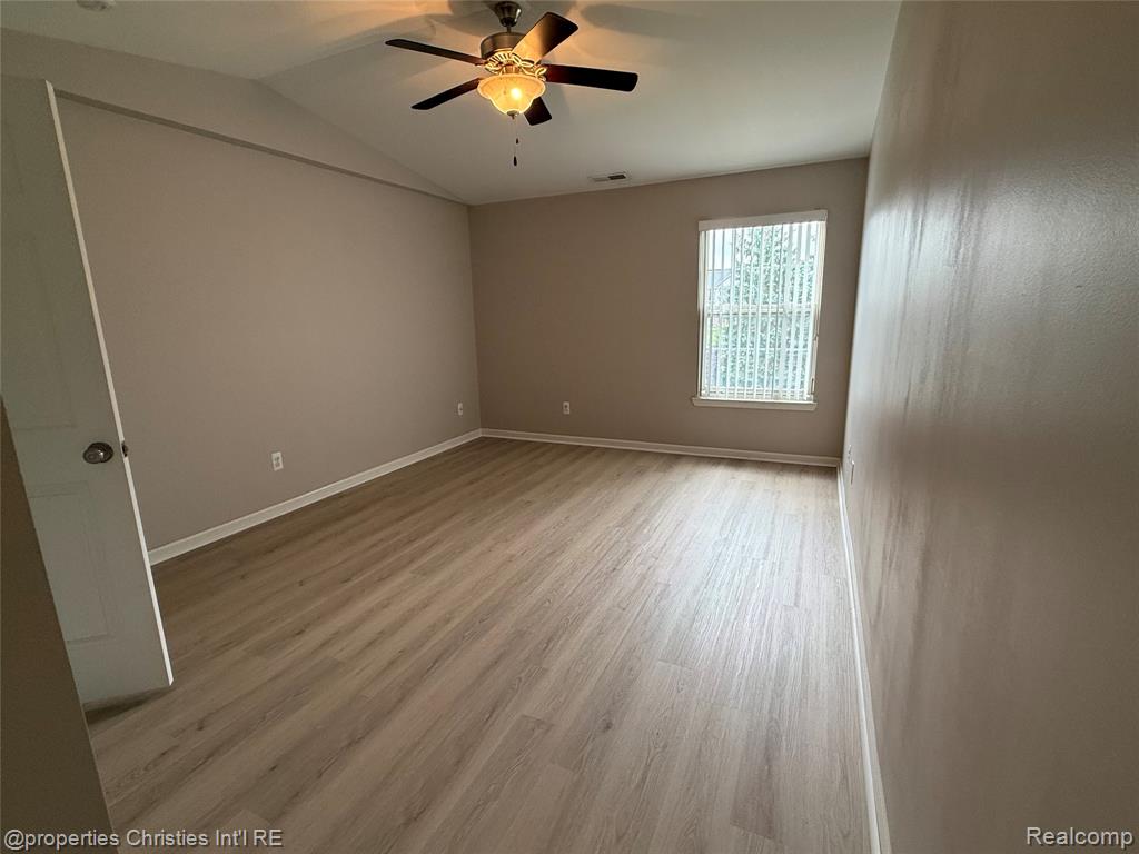 8413 Heywood Circle, Sterling Heights, MI 48312 — Photo 14
