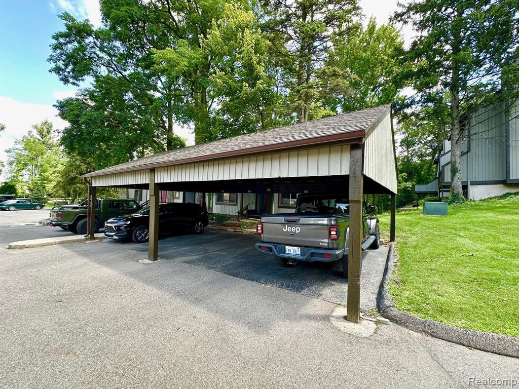 514 VICTORIA Square, Brighton, MI 48116 — Photo 30
