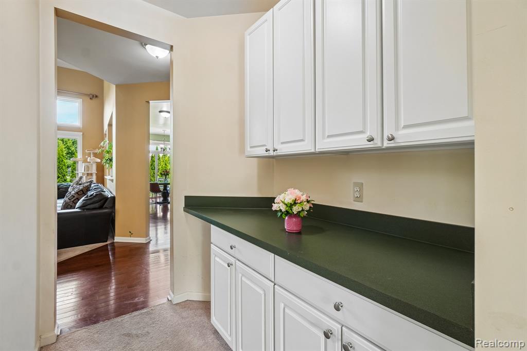 45896 Lathum Drive, Novi, MI — Photo 21