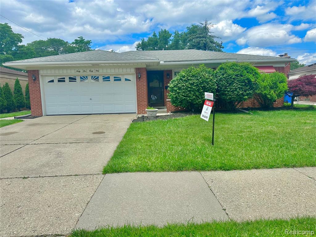 4541 Marlow Drive, Warren, MI 48092 — front exterior