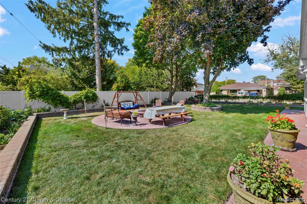 741 Berwyn Street, Dearborn Heights, MI 48127 — Photo 45