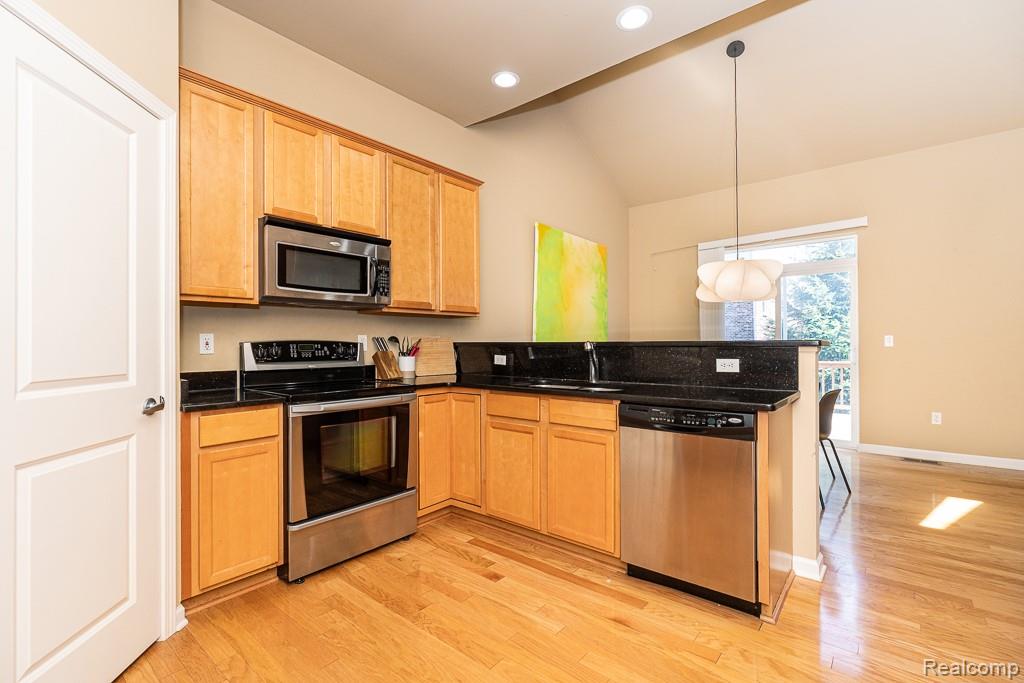 2230 Palmetto, Commerce Twp, MI 48382 — Photo 12