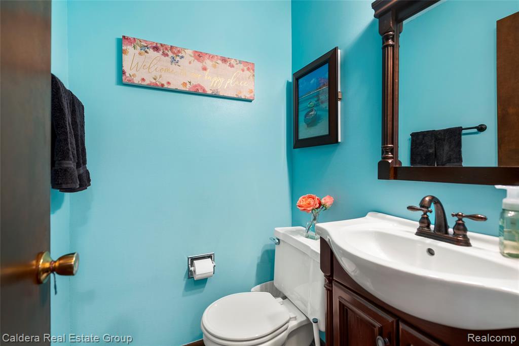5781 Harlowe Drive, Shelby Twp, MI 48316 — Photo 17