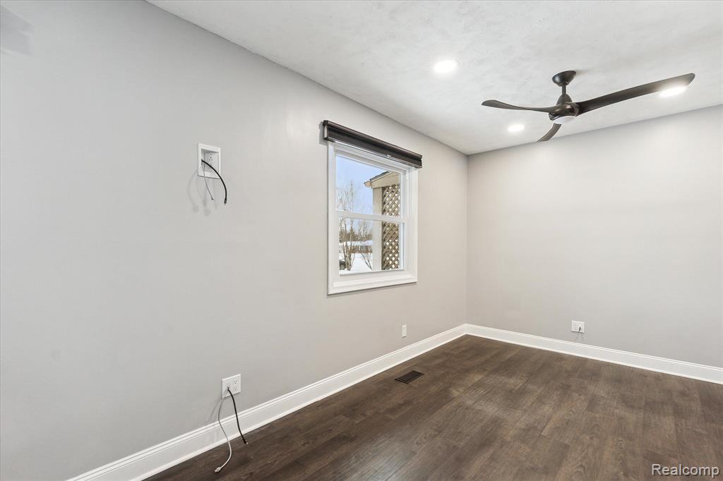 5289 N GEORGETOWN Road, Grand Blanc, MI 48439 — Photo 19