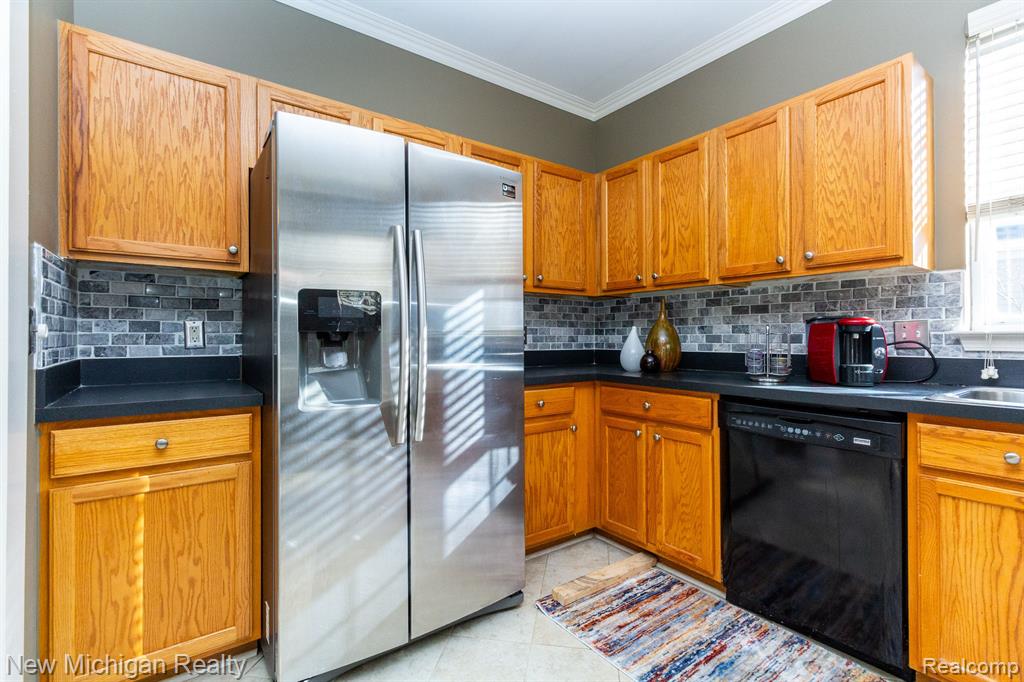 1908 CEDAR VALLEY Drive, Canton, MI 48188 — Photo 21