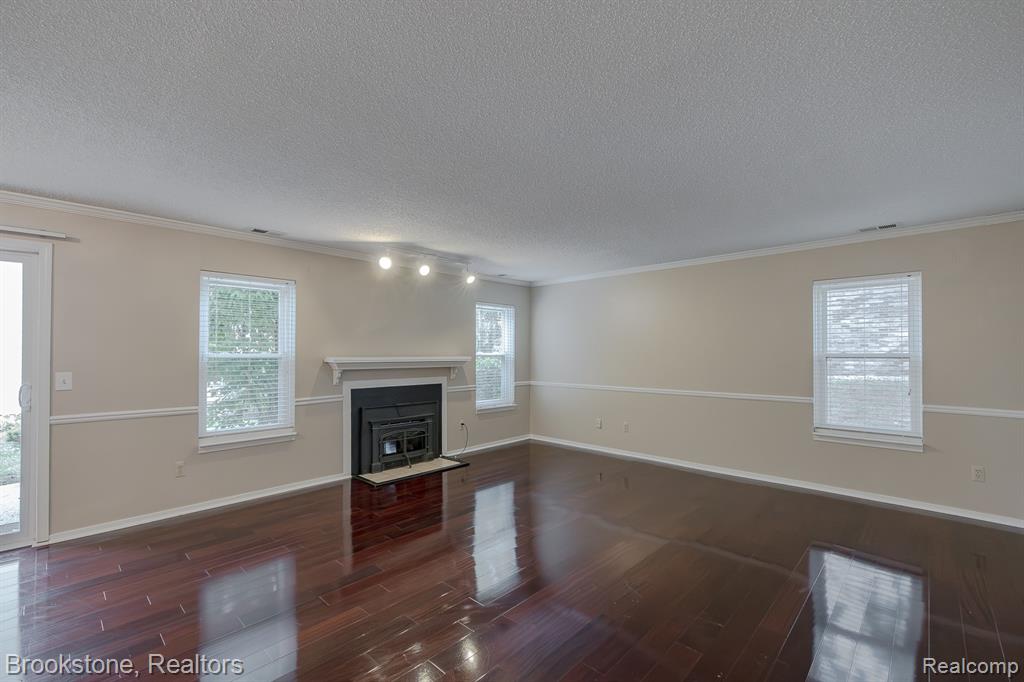 5078 Harbor Oak Drive, 40, Waterford, MI 48329 — Photo 15