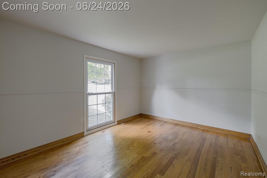 710 Basswood Drive, Rochester Hills, MI 48309 — Photo 32