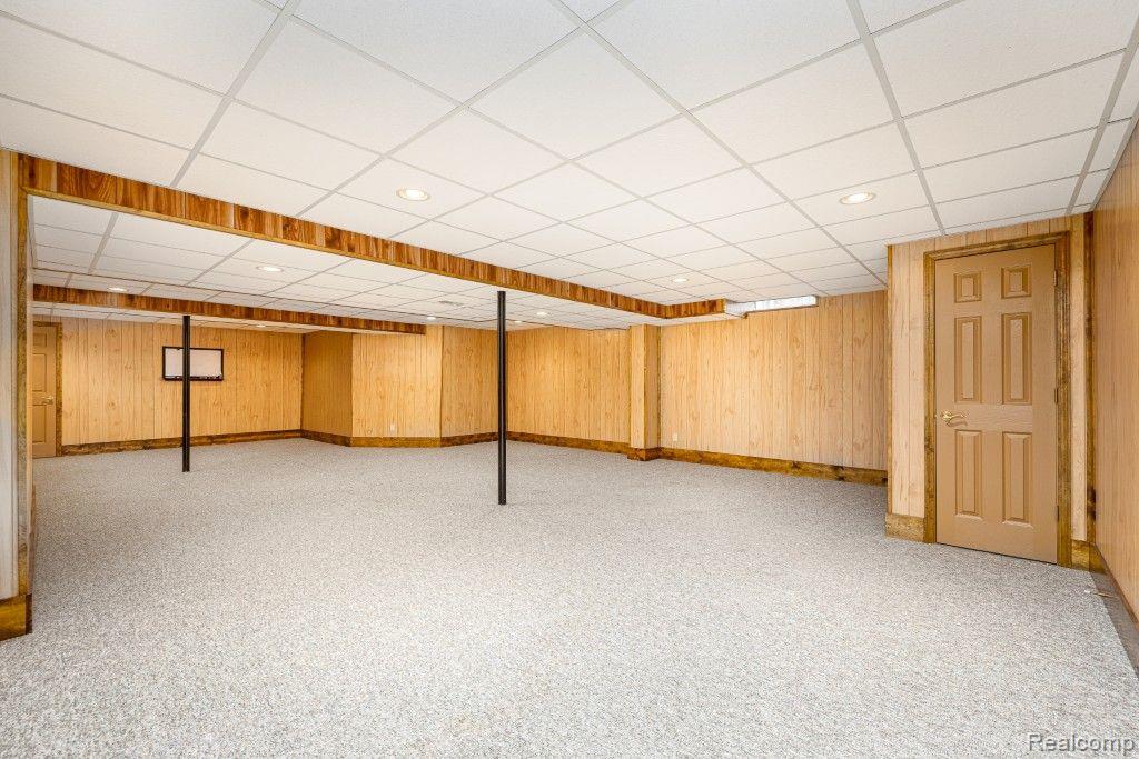 50988 W HILLS Drive, Plymouth, MI 48170 — Photo 36