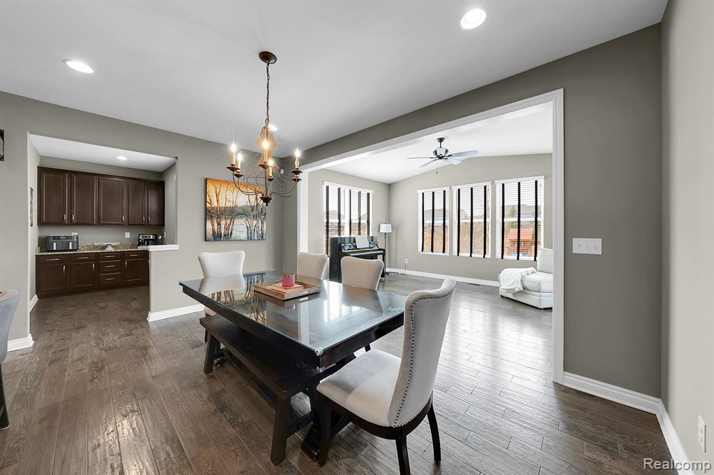 49473 CRANBROOK Drive, Macomb, MI 48044 — Photo 14
