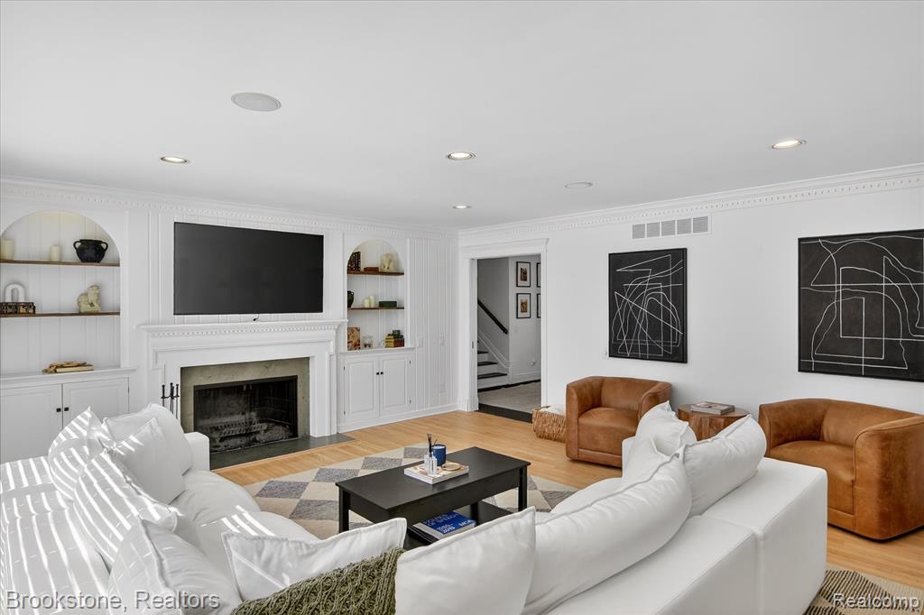 754 N Valley Chase Road, Bloomfield Hills, MI 48304 — Photo 15