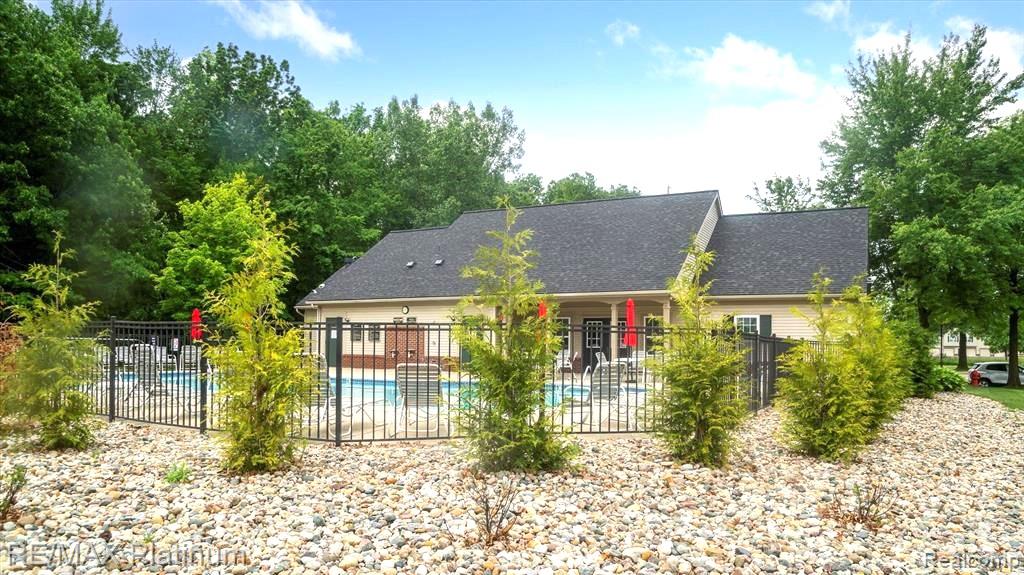 4253 Hampton Ridge Boulevard, Howell, MI 48843 — Photo 28