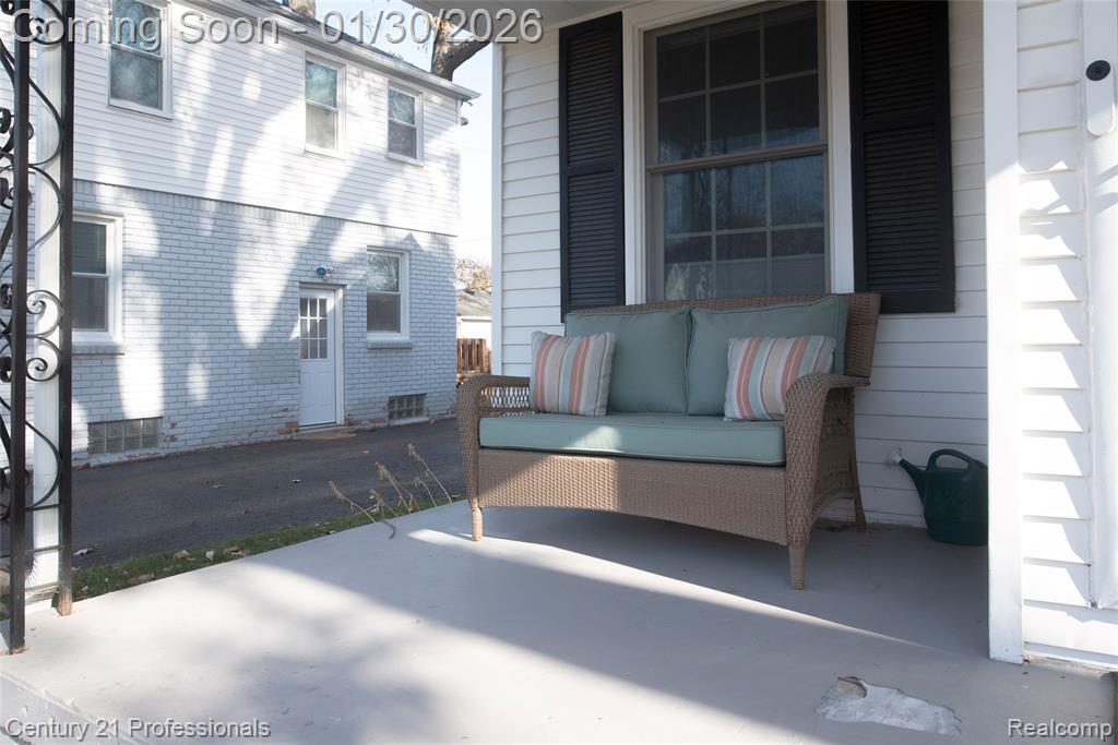 900 N Rembrandt Avenue, Royal Oak, MI 48067 — Photo 4
