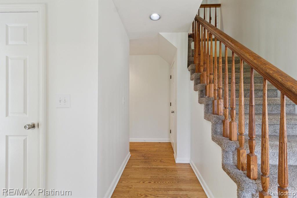 5440 BRADFORD Circle, Brighton, MI 48114 — Photo 4