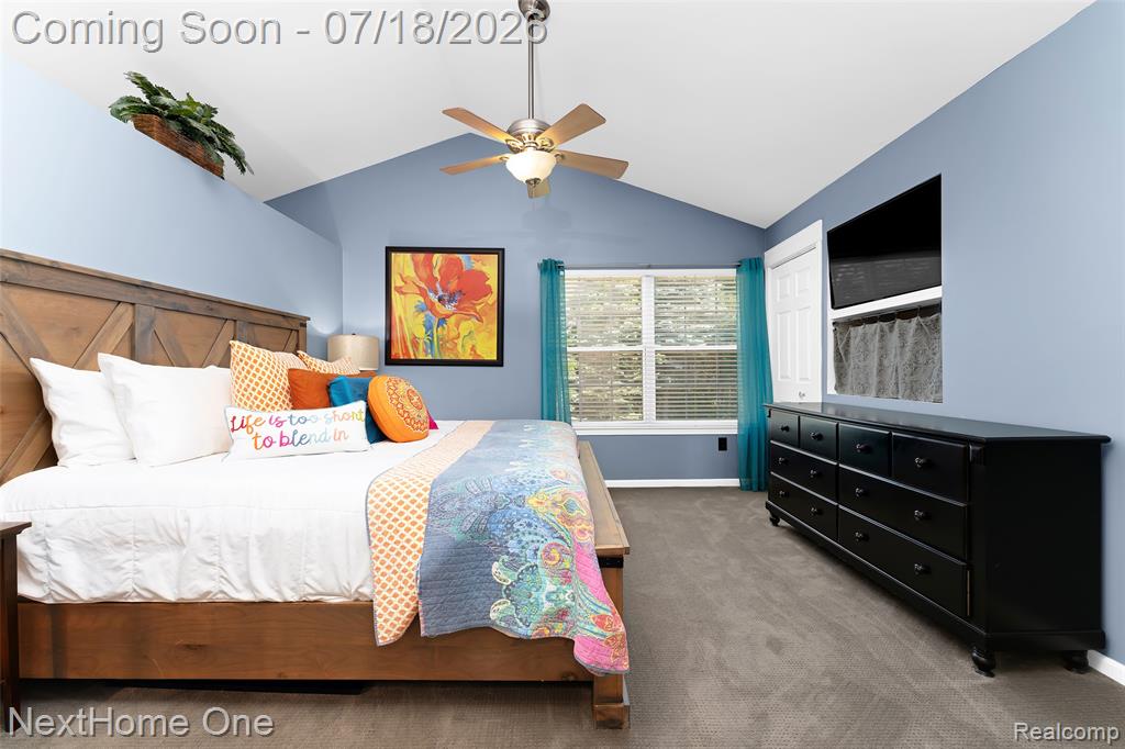 6496 Lake Meadow Drive, Waterford, MI 48327 — Photo 14