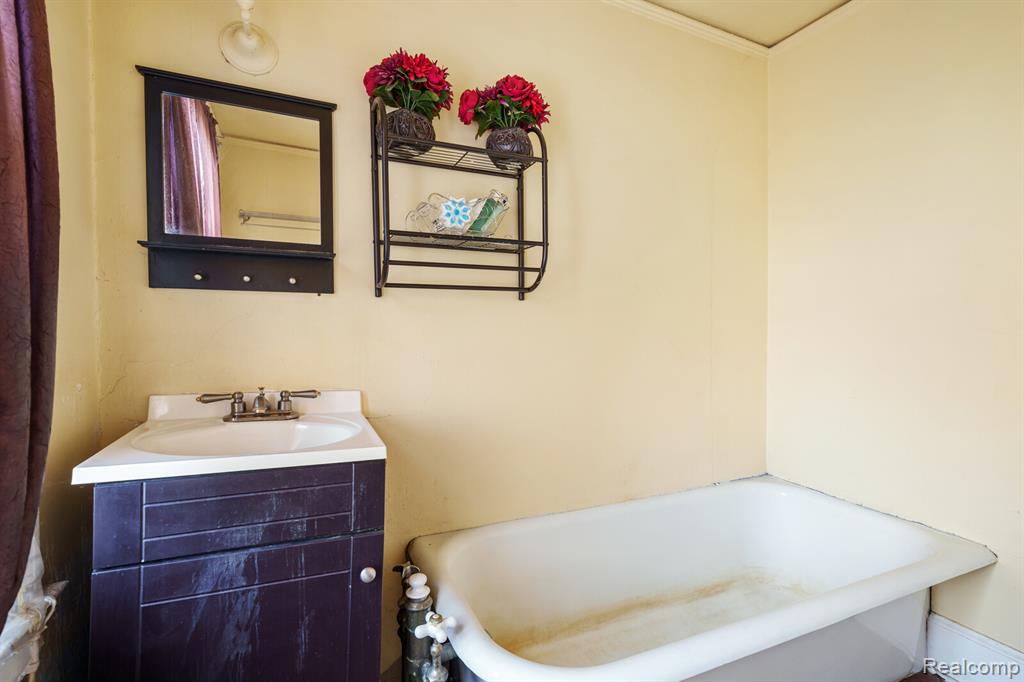 1135 Chicago Boulevard, Detroit, MI 48202 — Photo 42
