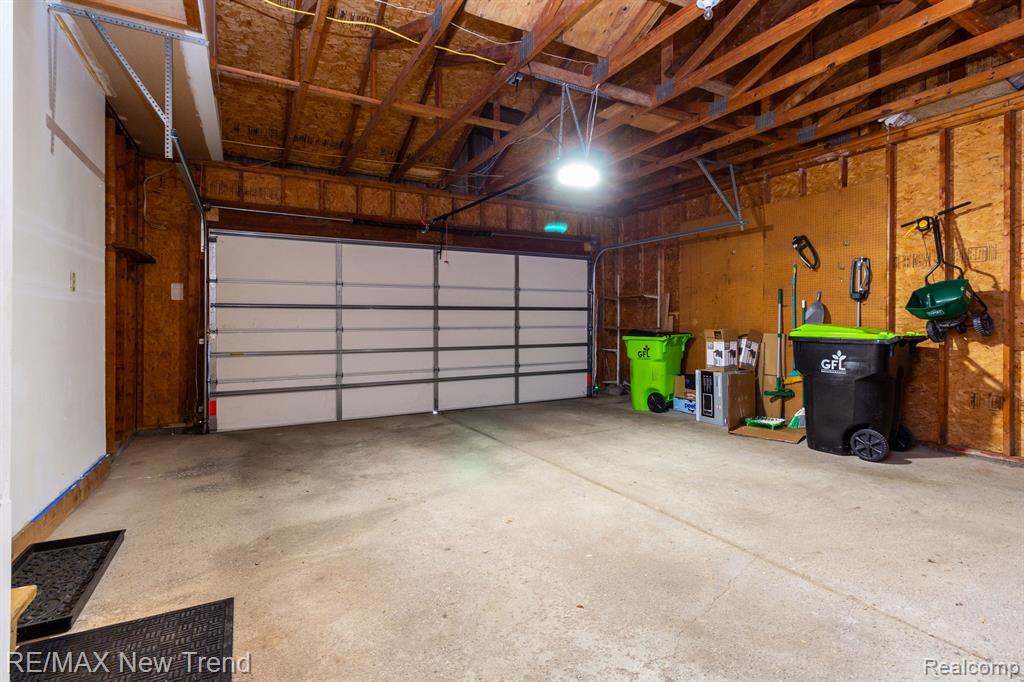24486 RIVERVIEW Lane, Novi, MI — Photo 32