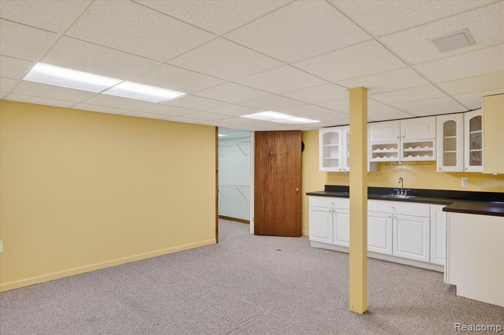 4364 S Meadow Drive, Waterford, MI 48329 — Photo 38