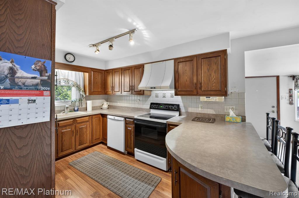 1464 Clark Lake Road, Brighton, MI 48114 — Photo 18