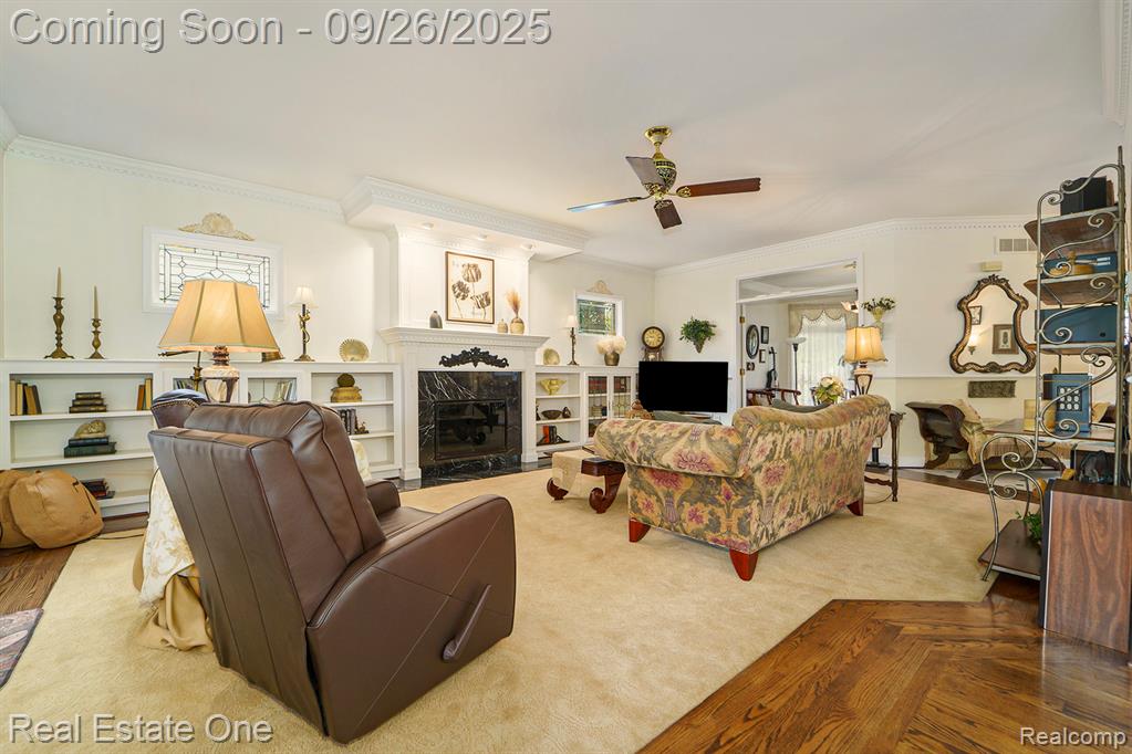 6764 Redford Circle, Troy, MI 48085 — Photo 15