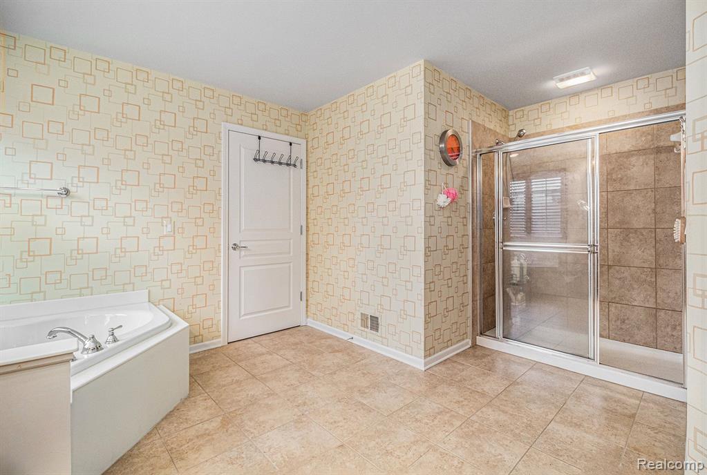 49532 GREAT FALLS Road, Canton, MI 48188 — Photo 26
