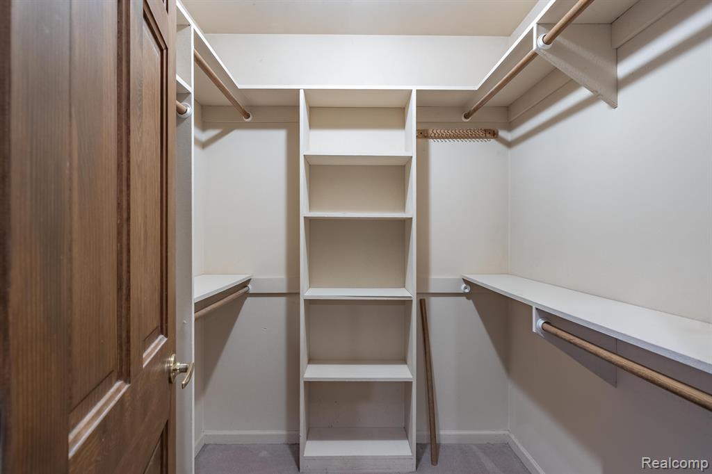 4435 OAK POINTE Drive, Brighton, MI 48116 — Photo 35